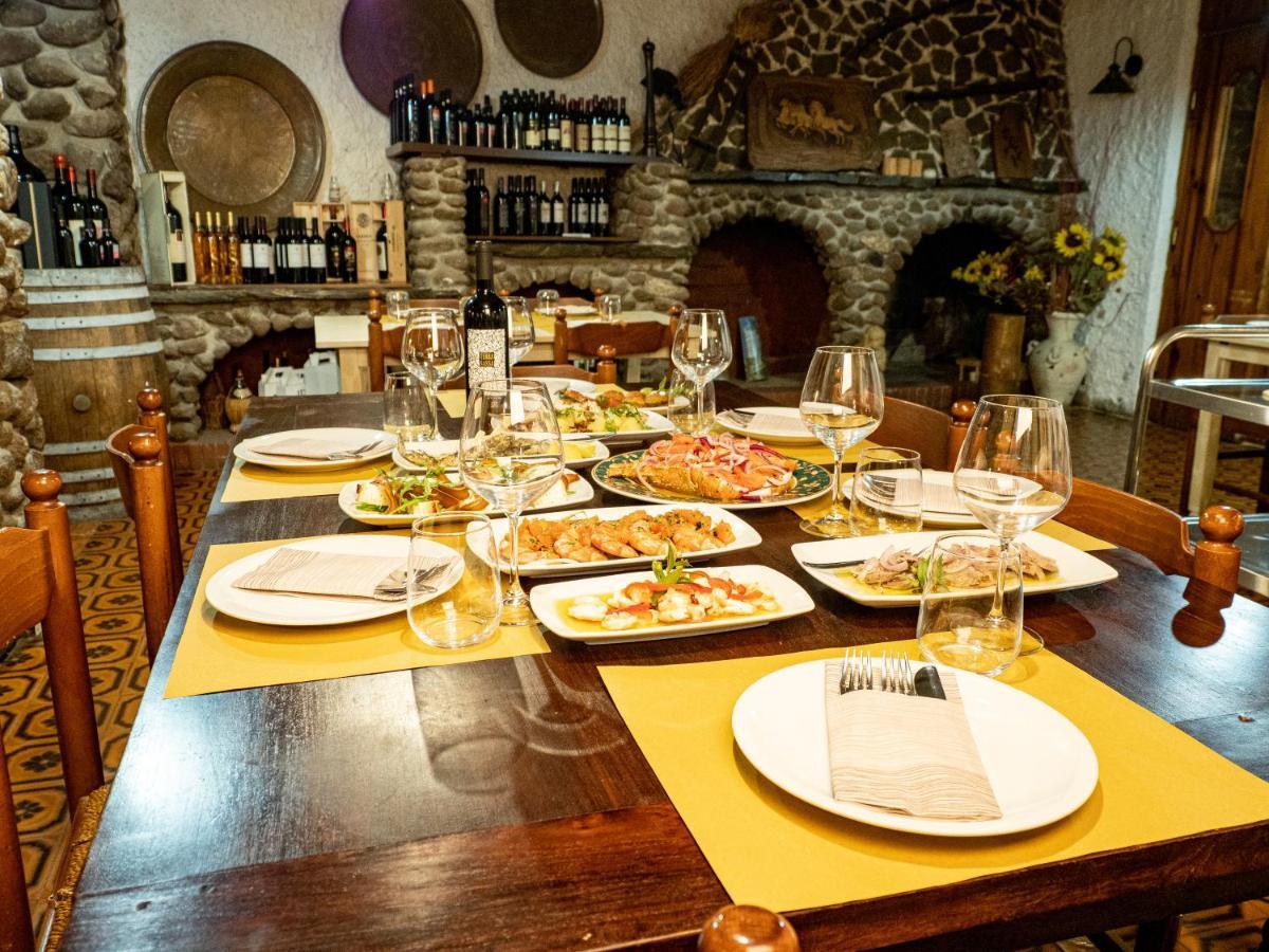 Albergo Ristorante Locanda Rosella Giba Exterior photo