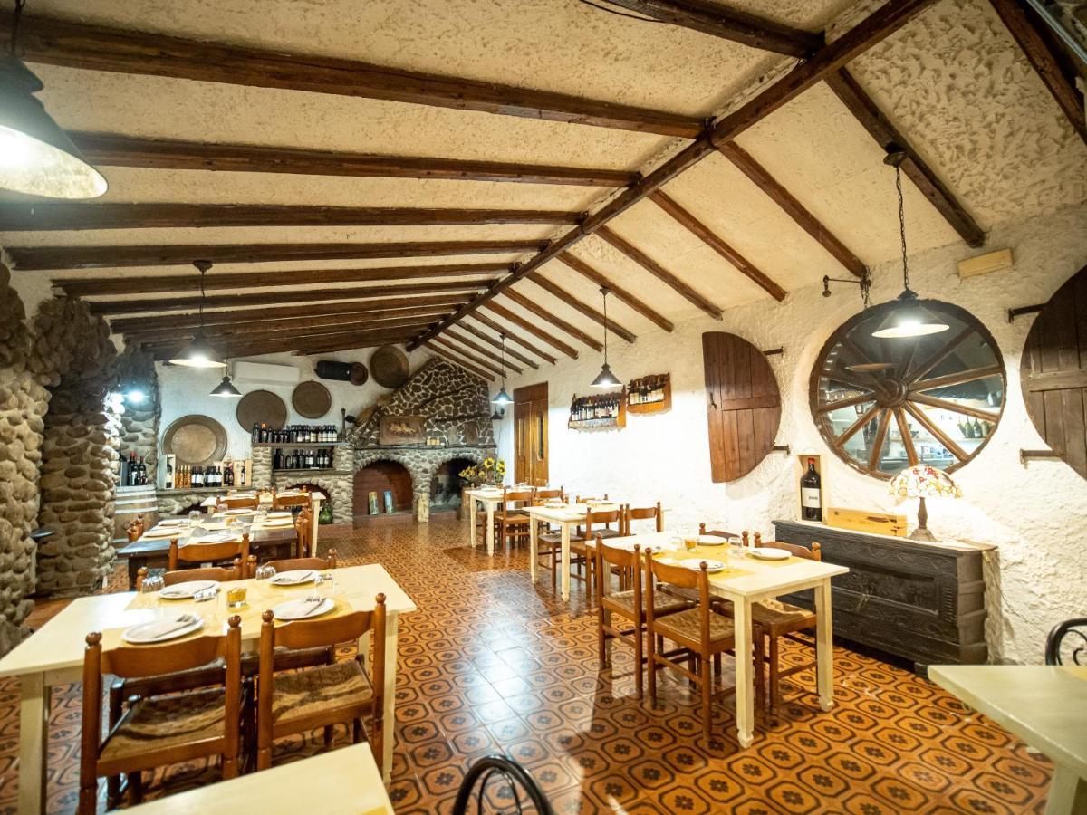 Albergo Ristorante Locanda Rosella Giba Exterior photo